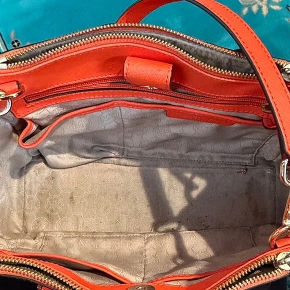 Michael Kors Vibrant  Satchel - Picture 5 of 8